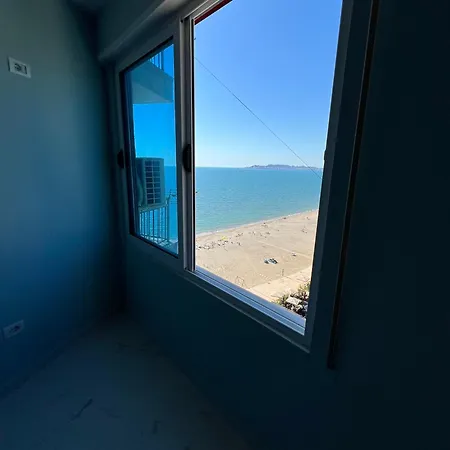 Seaview Luxury * غوليم