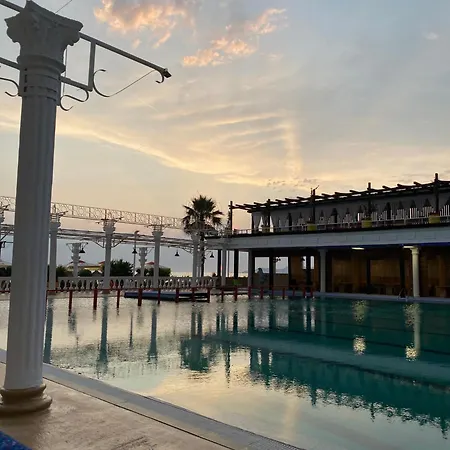Seaview Luxury * غوليم